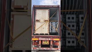 Kolon heeft het laden voltooid voor 2 containers met autowasapparatuur, verzending onderweg naar Paraguay!